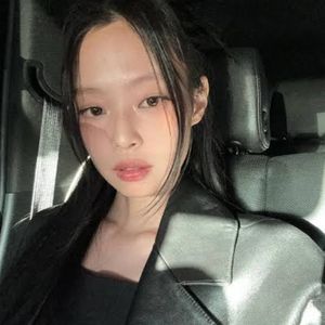 jennwq profil görseli