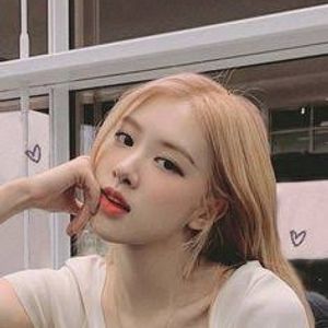 rose💜 profil görseli