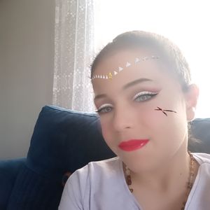 Esra profil görseli