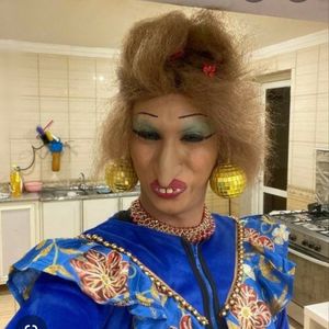 ∞ela profil görseli
