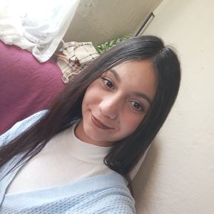 Zeynep Çil profil görseli