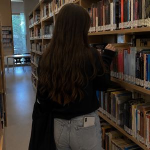 Asel ay profil görseli